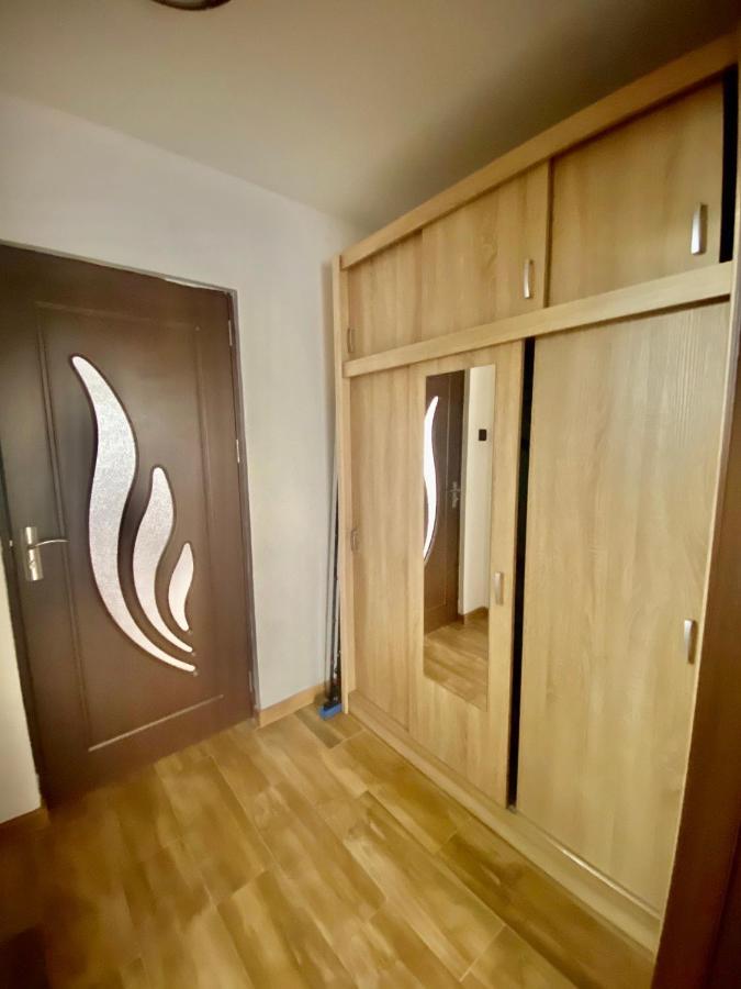 Ferienwohnung Apartament Sunshine Orşova Exterior foto